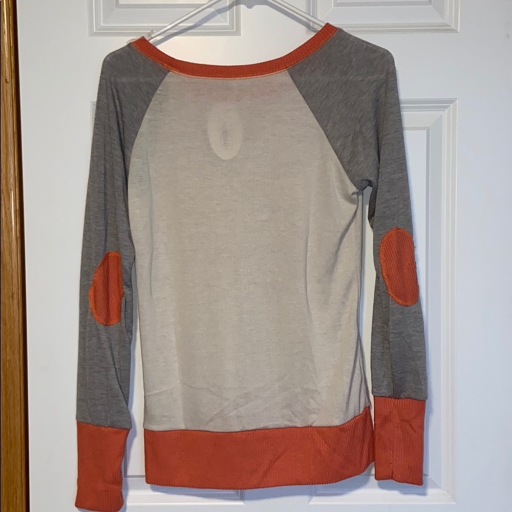 Sweater - Picture 2 of 3